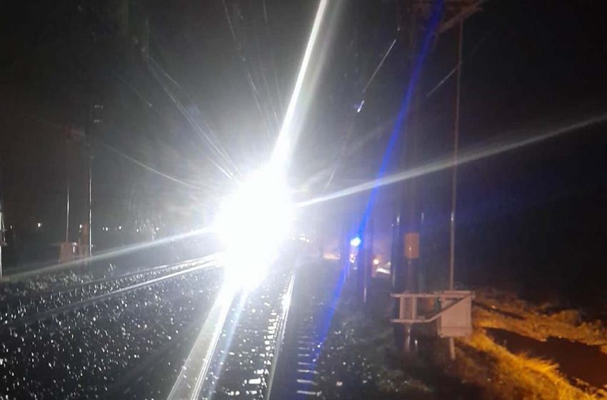  Un tanar de 21 de ani a murit dupa ce a fost lovit de tren in localitatea Horia din judetul Neamt