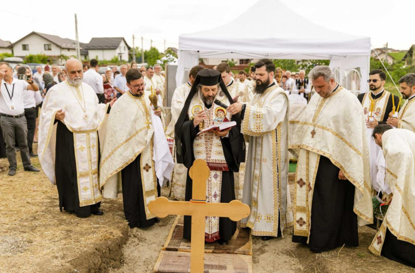  A fost pusa piatra de temelie pentru o noua biserica in Miroslava