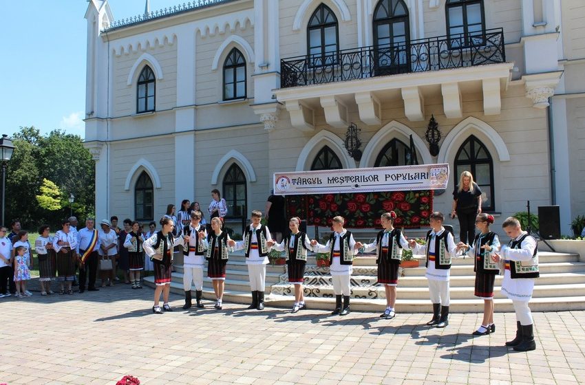  A inceput cea de a IX-a ediție a Târgului Meșterilor Popular de la Ruginoasa