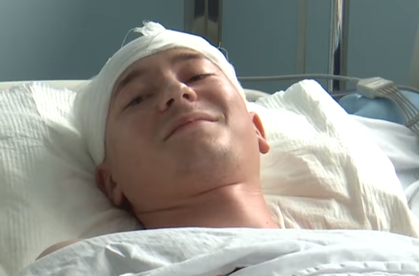  Un student ieșean cu tumoare cerebrală de 9 cm și-a dat licența de pe patul de spital