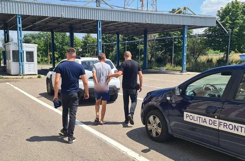 Un bărbat cautat pentru fraudă și criminalitate cibernetică de autoritatile germane a fost retinut de politistii de frontiera din cadrul ITPF Iasi