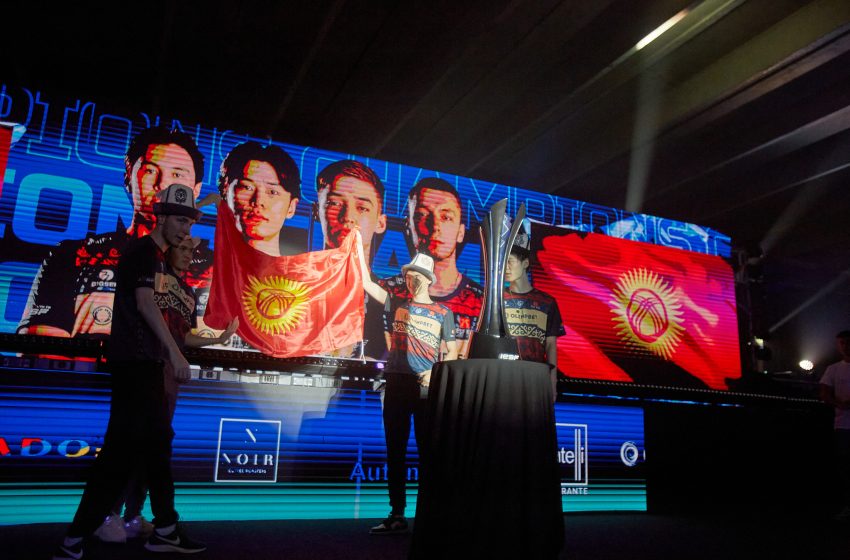  Prima medalie românească la Campionatul Mondial de Esports