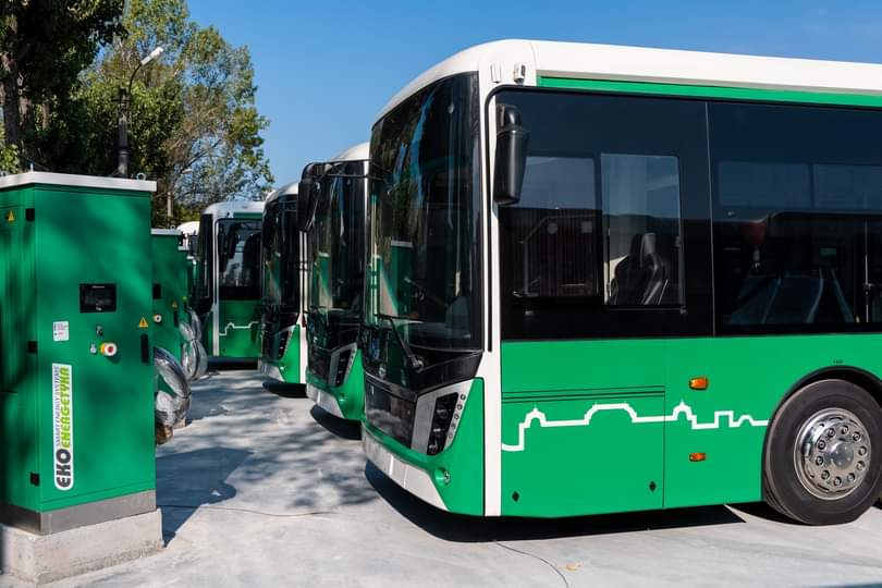  Încă 25 de autobuze electrice vor fi achiziționate de primăria municipiului Iași