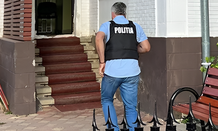  Descinderi ale ofiterilor DGA Iasi la primaria Rediu si la locuinta primarului Ciprian Grosu