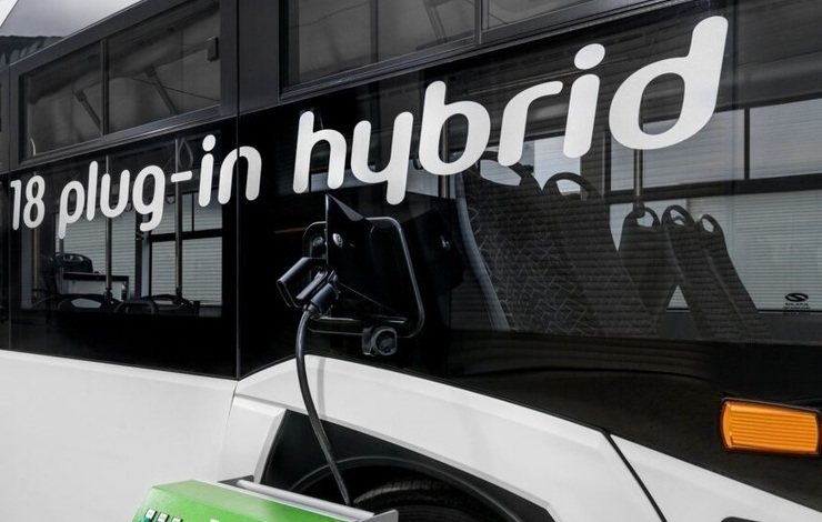  Microbuze hibrid pentru transportul elevilor din judetul Iasi