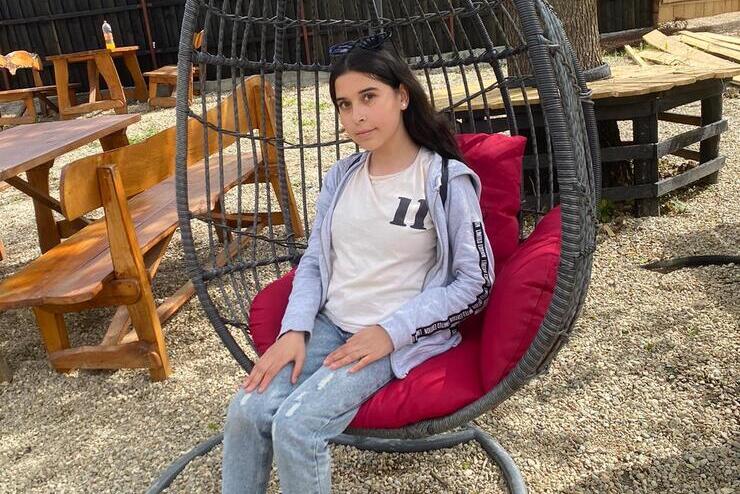  Lupta unei fetițe de 13 ani pentru vindecare dupa ce o căzătură pe gheață s-a transformat intr-un punct de cotitură în viața ei