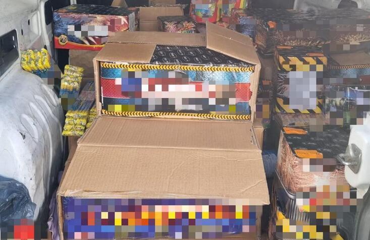  Un adevărat „arsenal” descoperit de polițiștii ieșeni în localitatea Blăgești