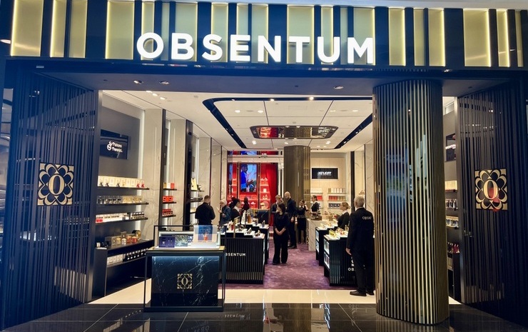  Obsentum a inaugurat primul boutique de parfumerie din regiune, la Palas