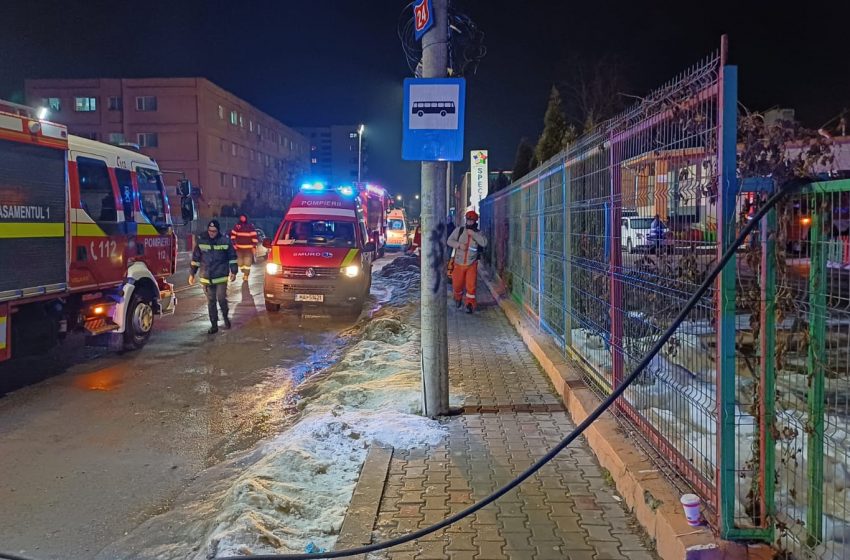  Incendiu la o școală privata din municipiul Iasi