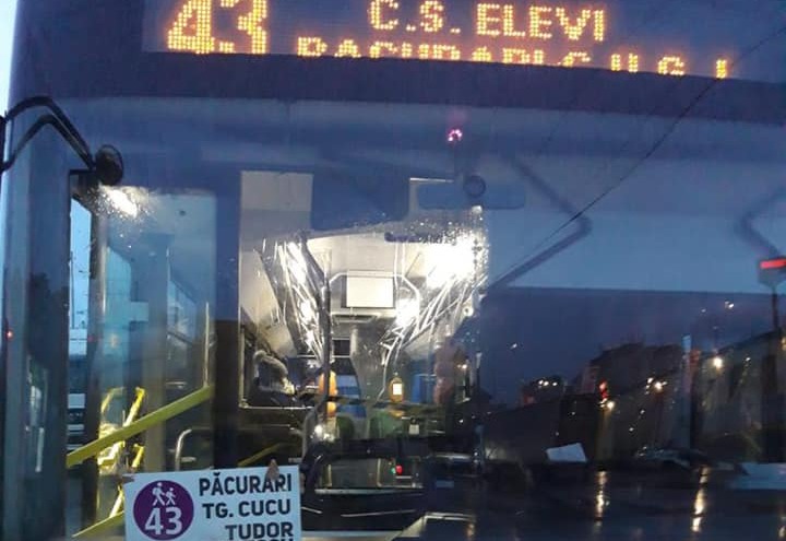  De luni, 8 ianuarie,  CTP Iasi reia cursele speciale pentru elevi și studenți