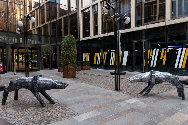  Opere de artă contemporană expuse în grădina Palas şi la Palas Campus, cu ocazia „Lunii Sculptorilor Români”