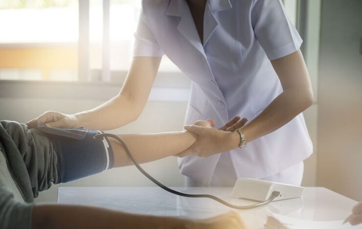  Posturi de infirmiere si ingrijitor scoase la concurs de un spital din Iași