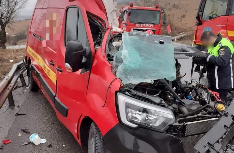  Un bărbat de 49 de ani și-a pierdut viața în urma unui grav accident de circulație