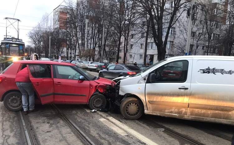  Un accident a blocat circulatia tramvaielor in aceasta dimineata in cartierul Tatarasi