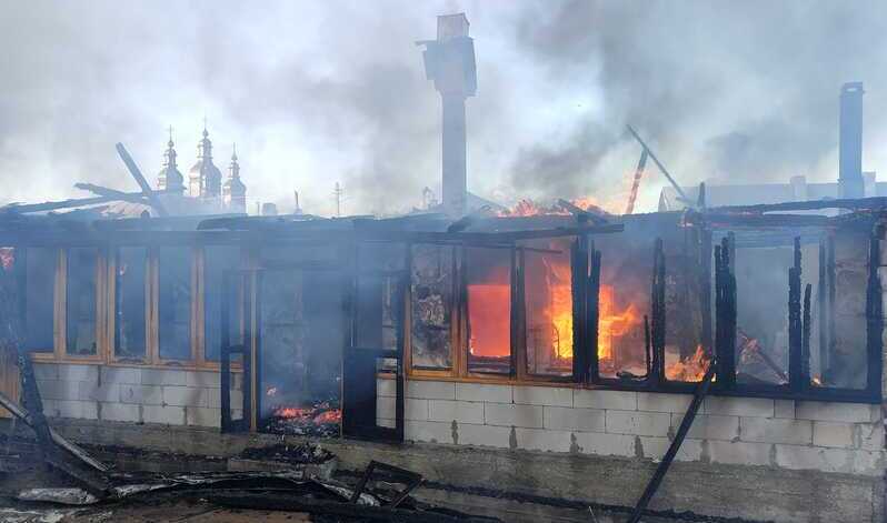  Incendiu la Manastirea Varatec din judetul Neamt