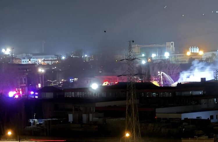  Incendiu noaptea trecuta la un depozit de produse chimice din Iasi