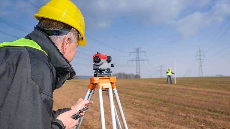  Locuitorii din comuna Miroslava își pot intabula gratuit terenurile