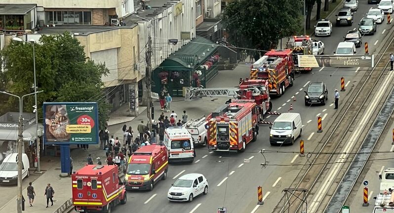  Incendiu la un apartament din zona Strapungerea Silvestru din Iasi
