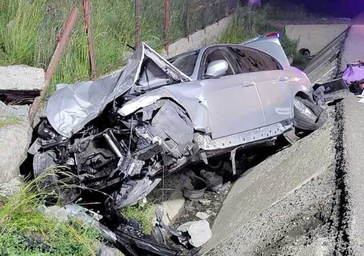  Trei persoane au fost grav ranite în urma unui accident rutier produs noaptea trecuta