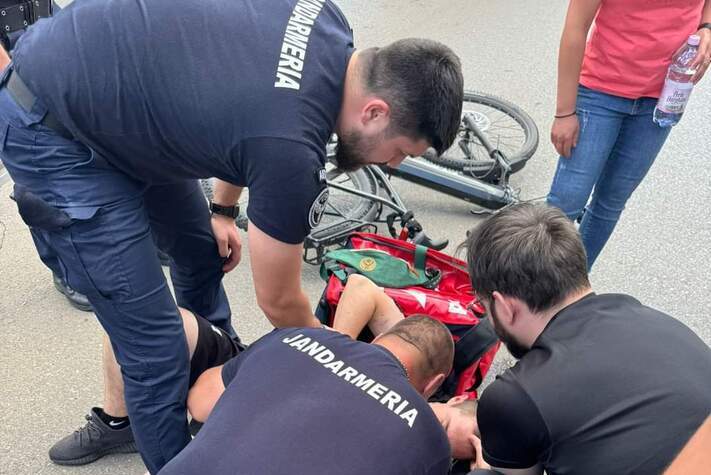  Tânăr de 16 ani grav rănit într-un accident pe Anastasie Panu! Patru jandarmi ieșeni i-au acordat primul ajutor
