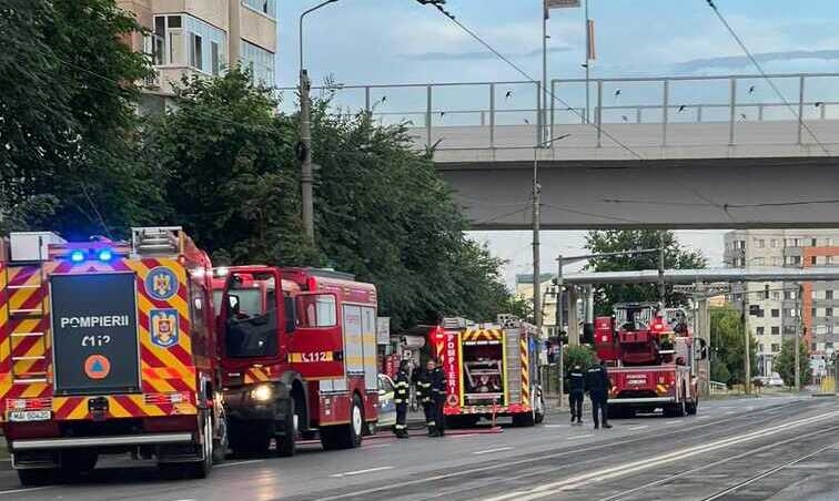  Incendiu in aceasta dimineata la un bloc din municipiul Iasi