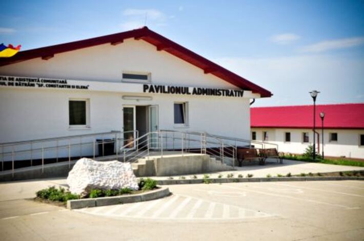  Posturi de ingrijitor, ospatar si asistent medical disponibile la Căminul Bătrâni „Sf. Constantin şi Elena” din Iasi