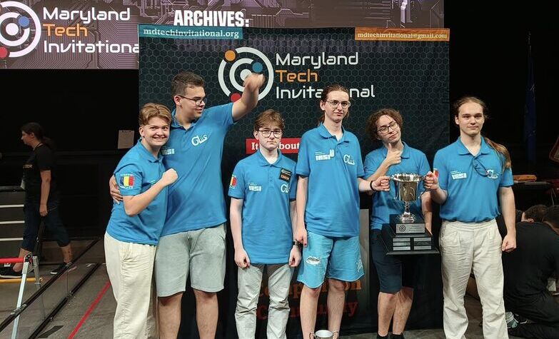  Echipa de robotică a Liceului de Informatică „Grigore Moisil” din Iași a castigat editia din acest an a Maryland Tech Invitational