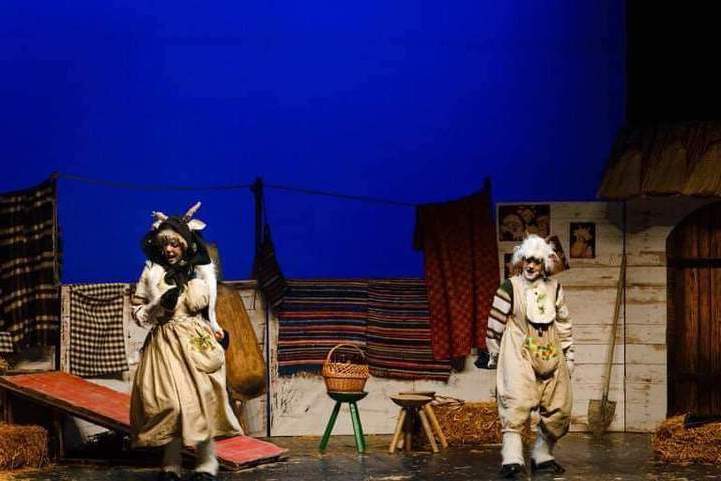  Descoperă magia poveștilor românești la Ateneul Național din Iași