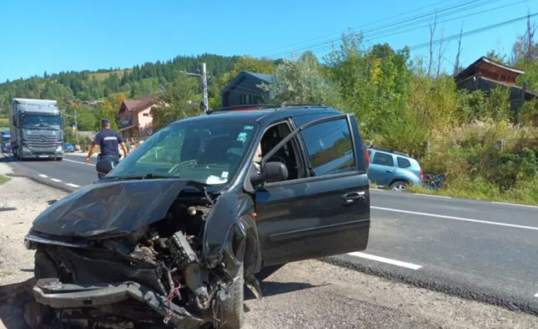  Grav accident rutier intre 2 autoturisme pe drumul national DN 15B