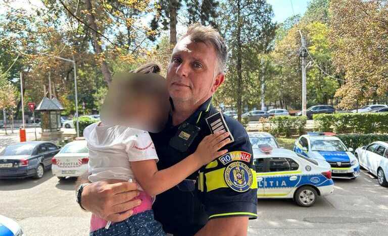  Povestea emoționantă a unei fetițe de 5 ani găsită pe o stradă din Botoșani: