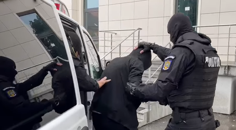  Conflicte de familie în Iași: un tânăr de 24 de ani trimis în judecată pentru tentativă de omor