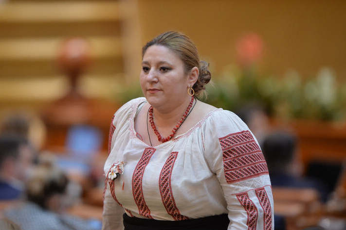 Diana Șoșoacă nu va putea candida la alegerile prezidențiale din acest an: Detalii despre decizia CCR