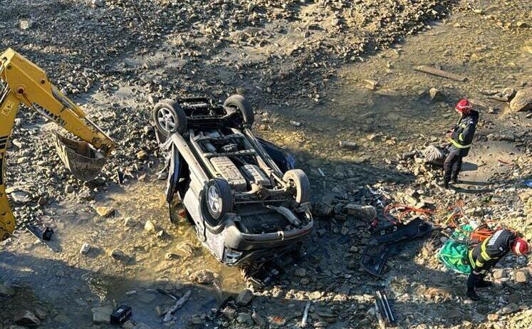  O fetiță de 9 ani a supraviețuit unui accident mortal produs in această dimineață