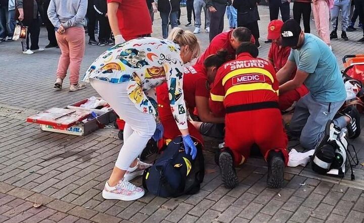  Incident dramatic în Iași: Un bărbat în stop cardio-respirator a fost salvat datorita interventiei celor care l-au vazut cazand pe trotuar