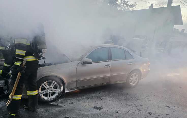  Un autoturism a fost cuprins de flăcări in aceasta dimineata