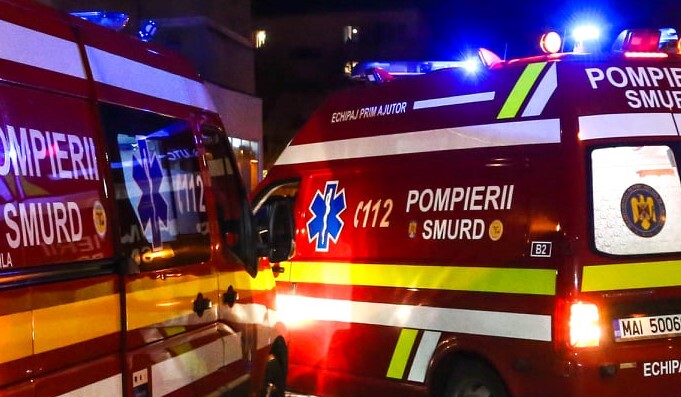  Un autoturism a lovit o teava de gaz pe o strada din municipiul Iasi