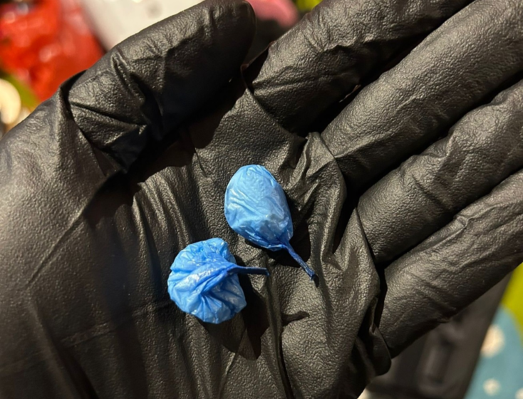  Iași: Arestări în urma unei percheziții la traficanții de droguri