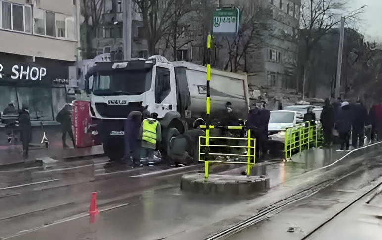Accident in zona Podu Ros in aceasta dimineata: O batrana de 72 de ani a fost ranita