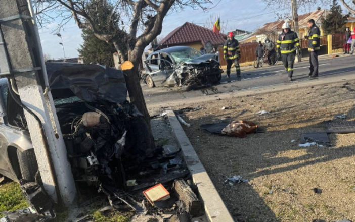 Accident rutier grav cu două persoane rănite din care una în stare critică in aceasta dimineata