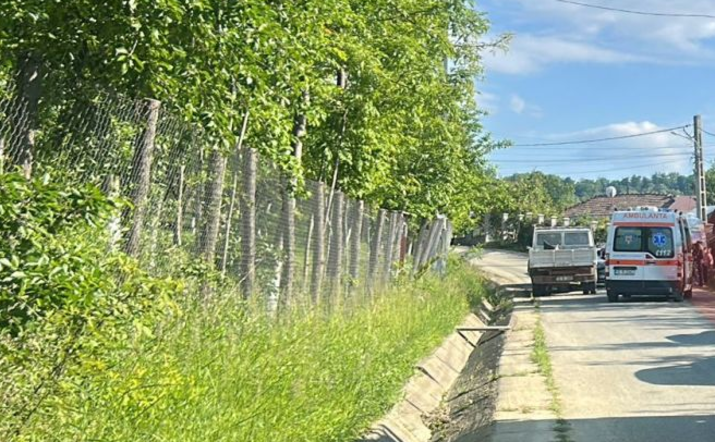 Accident Rutier în Curături cu 4 Persoane Implicate, Printre care Trei Minori – Intervenție Rapidă a ISU Iași