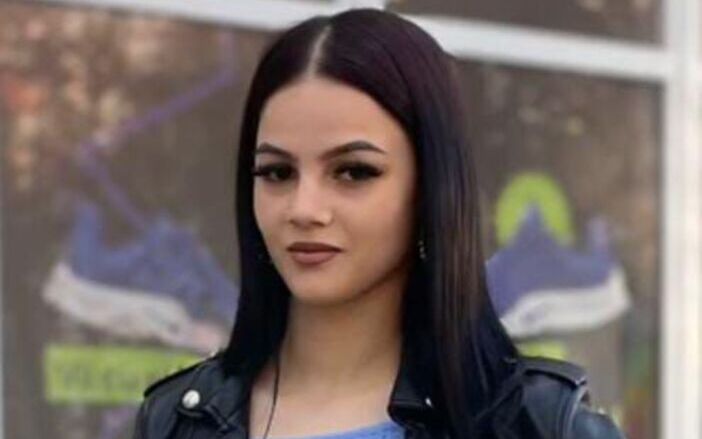 Adolescentă de 16 Ani Dispărută, Căutată de Familie și Poliție cu Disperare