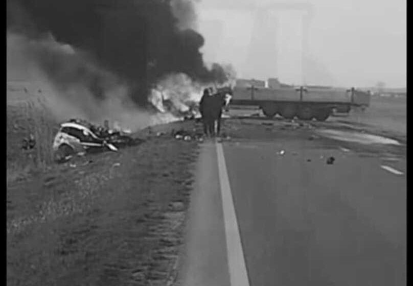  Accident mortal în această după-amiază: impact devastator între un autoturism și un TIR