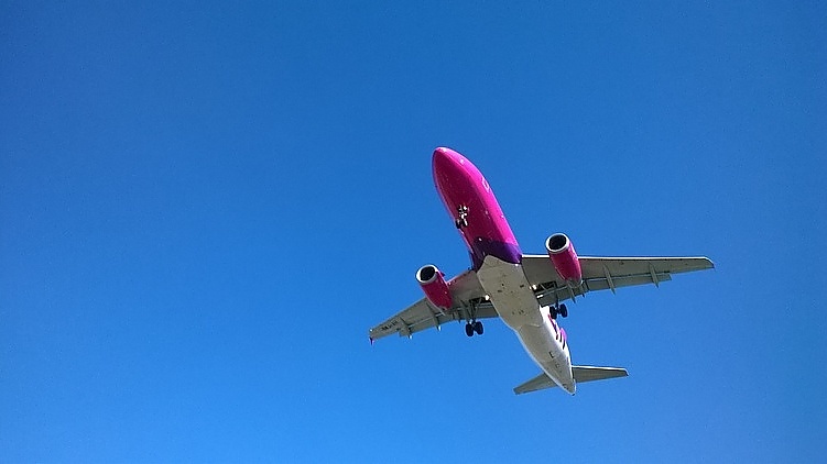  Panică în aer: avion întors de urgență la Iași