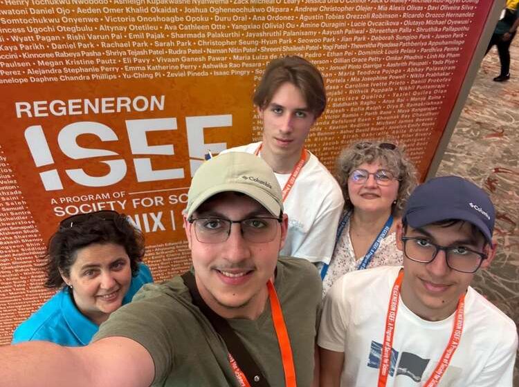  Performanță de nivel mondial pentru elevii ieșeni la International Science and Engineering Fair (ISEF) 2026