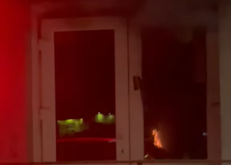  Iași – Explozie urmată de un incendiu la un salon de înfrumusețare