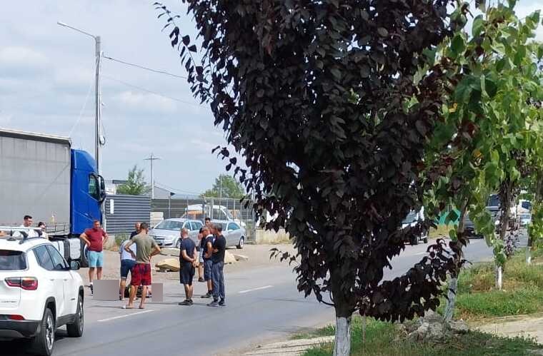  Accident rutier in Iasi in care au fost implicate o motocicleta si un autoturism