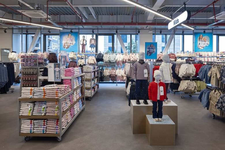  PRIMARK a deschis primul magazin din Iași, în urma unei investitii de 10 milioane de euro