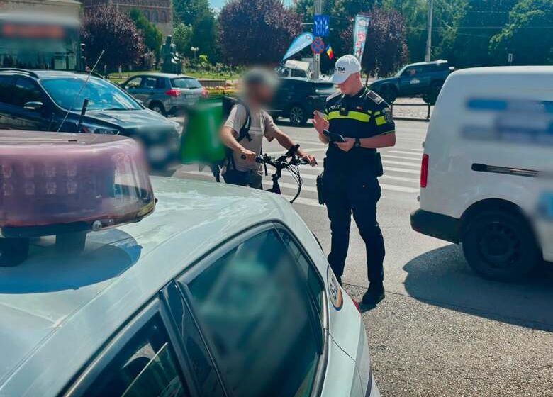  Iasi – Zeci de bicicliști și trotinetiști au fost verificati de politistii rutieri. Valoarea sancțiunilor a depășit 12.000 de lei