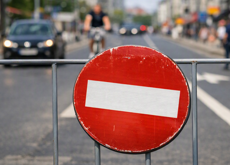  Restricții masive de trafic joi, 10 septembrie in Iasi: Zeci de străzi și drumuri județene închise pentru caravana ciclistă a Turului României