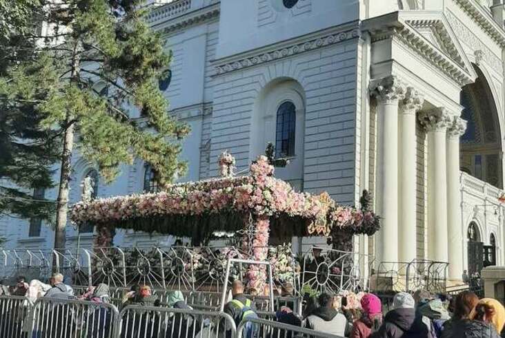  Culoarul unic al pelerinilor la Iasi: Traseul exact pe unde se va sta la rând la moaștele Sfintei Cuvioase Parascheva